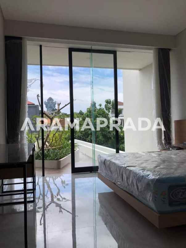 jual villa 4 lantai 3 kamar view gwk bandara jimbaran