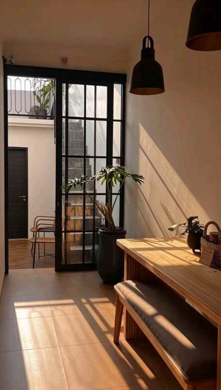 jual villa kolam renang di kawasan jl damai yogyakarta
