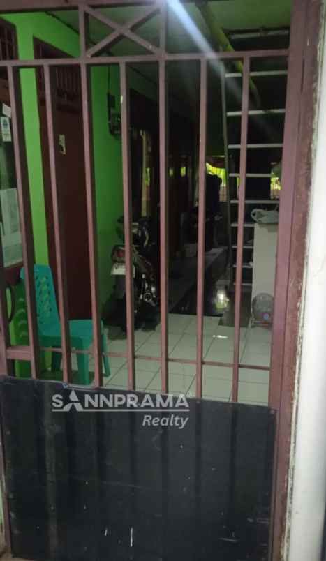 kontrakanm 3 pintu di tanah baru depok cash rhl