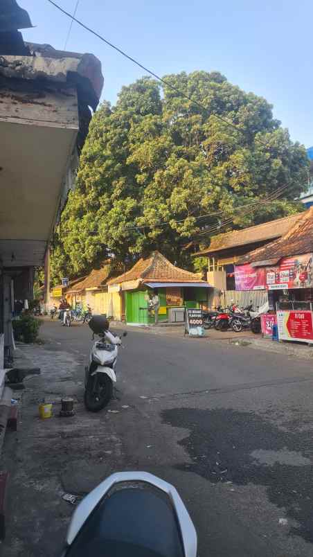 lahan tengah kota malang