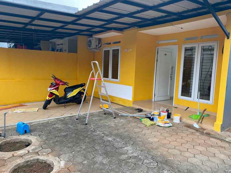 langka rumah hook strategis di bella casa depok bu