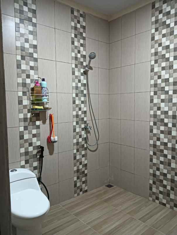 nyaman strategis rumah siap huni di ciater serpong