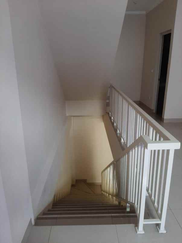 ruko strategis di galaxy bekasi kota