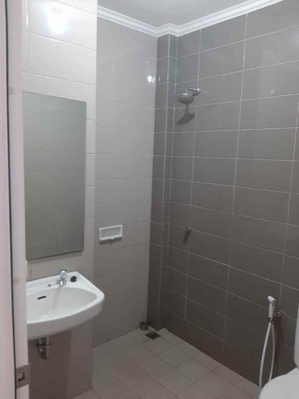 ruko strategis di galaxy bekasi kota