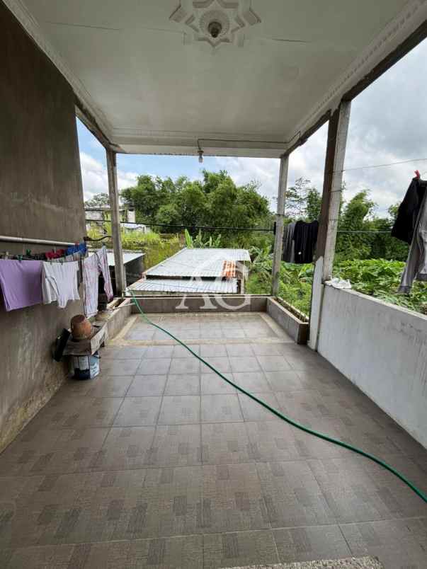 rumah 2 lantai di pakisaji malang