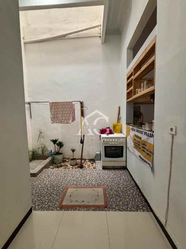 rumah 2 lantai di pakisaji malang