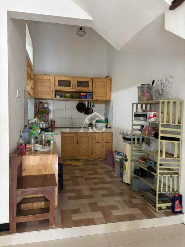 rumah 2 lantai di pakisaji malang