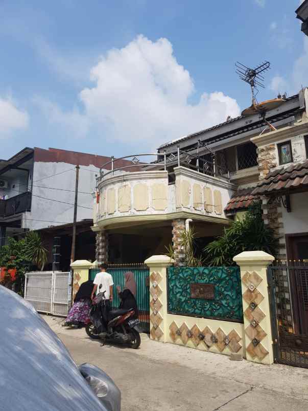 rumah 2 lantai di pondok ungu permai bekasi utara