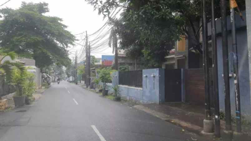 rumah 2 lantai luas di mampang prapatan tegal parang