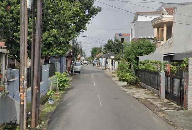 rumah 2 lantai luas di mampang prapatan tegal parang