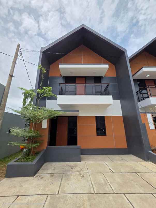 rumah 2 lantai pamulang tangerang selatan 810 juta