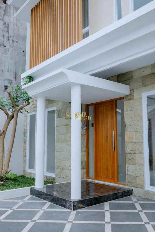 rumah 2 lantai siap huni dekat jalan palagan