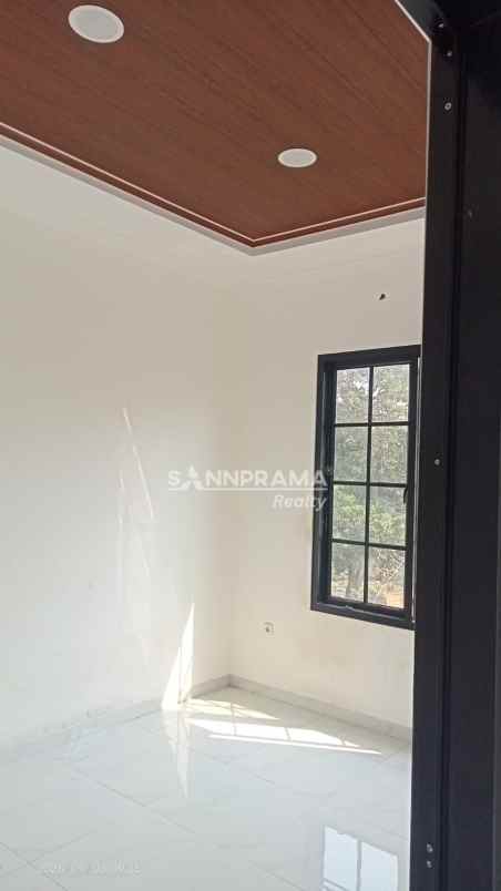 rumah 2 lantai siap huni di tanah baru depok