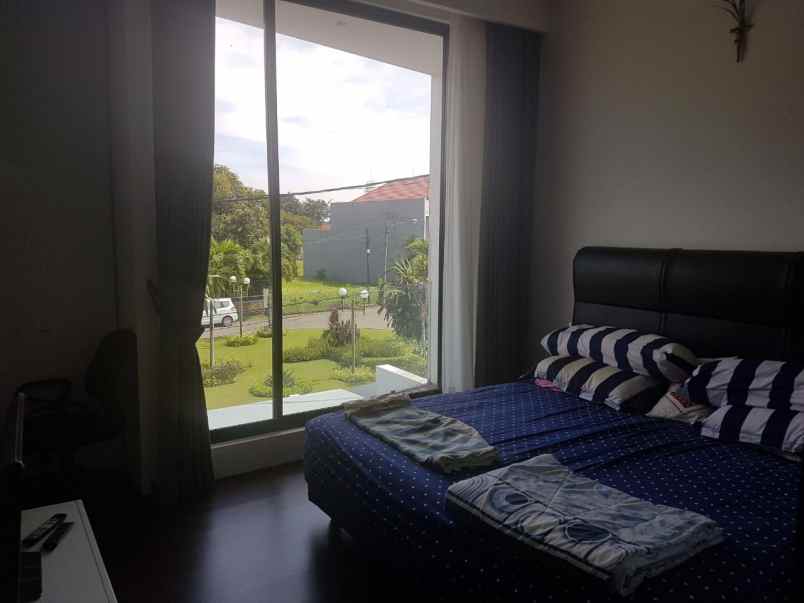 rumah 2 lantai siap huni galaxi bumi permai araya 1