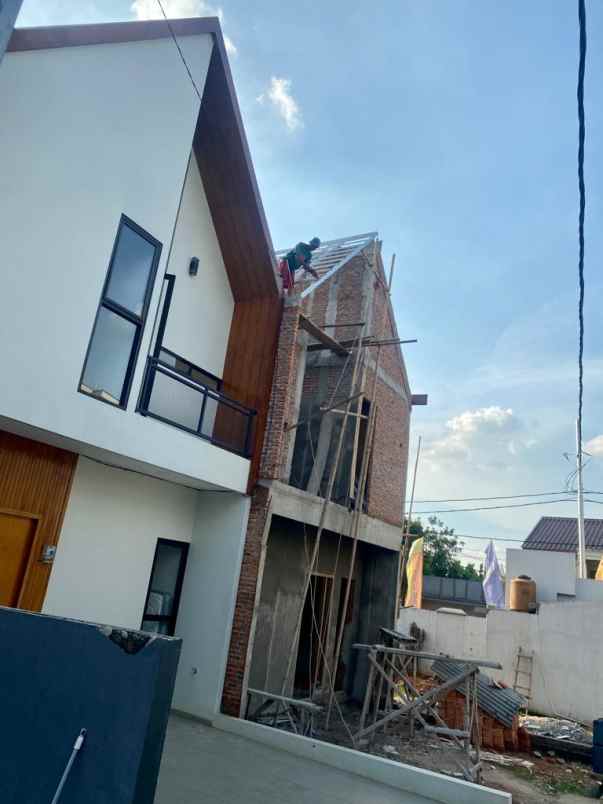 rumah 2 lantai termurah di ciputat