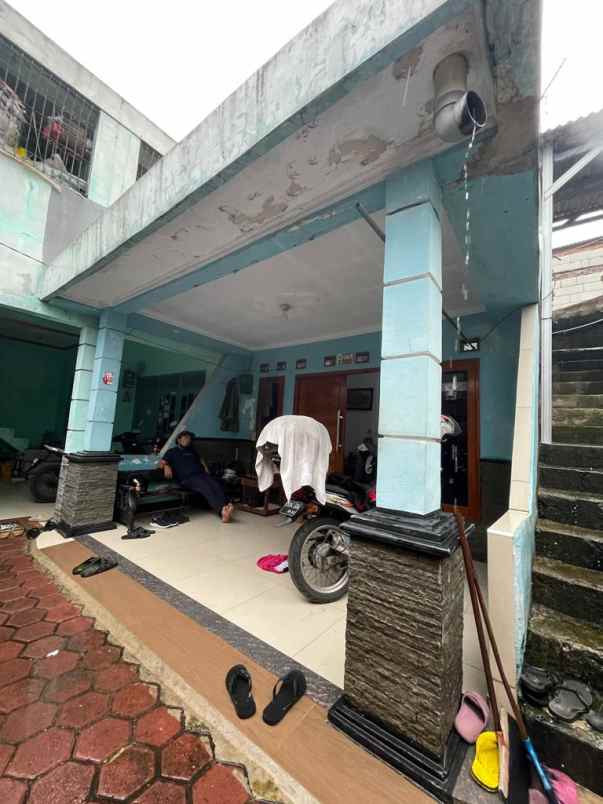 rumah akses motor dekat gedung ketenagakerjaan depok