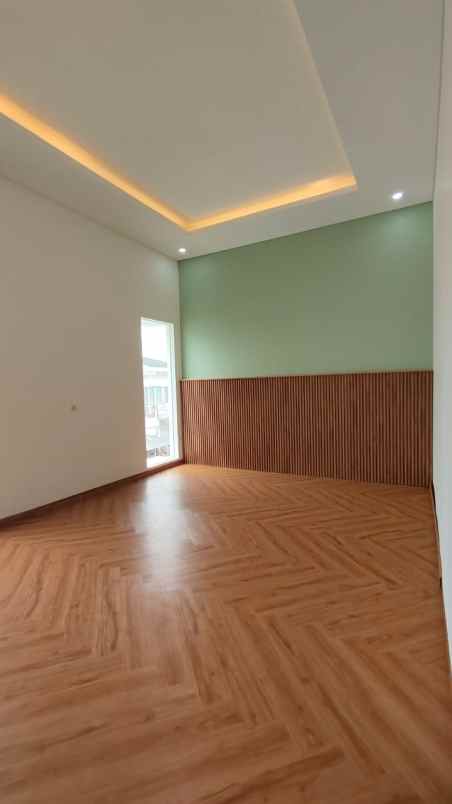 rumah baru 2 lt hook siap huni di griya loka bsd city