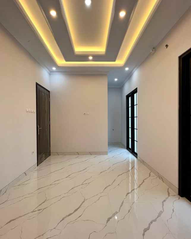 rumah baru american classic di kebagusan jaksel