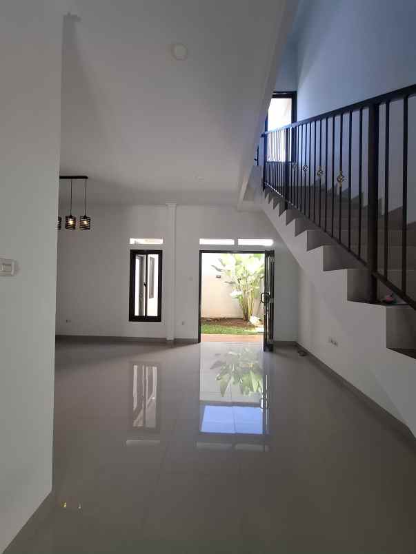 rumah baru dalam komplek kodau jatiasih bekasi