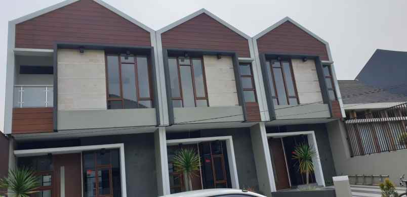 rumah baru di komplek mekarwangi bandung