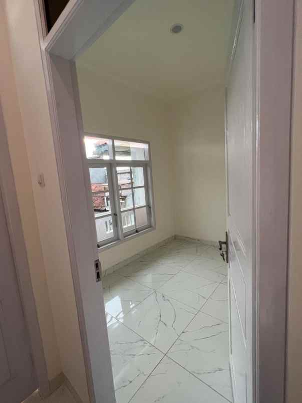 rumah baru jl depok antapani bandung harga nego