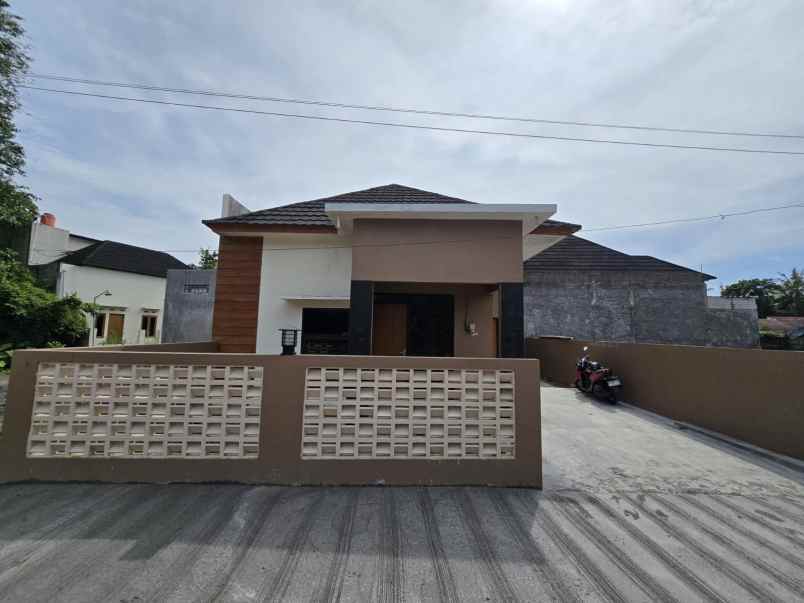 rumah baru siap huni dekat pemda sleman