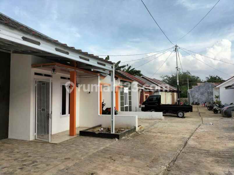 rumah baru terlaris dijual dekat jalan pemda