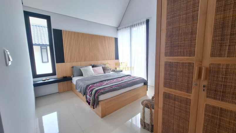 rumah cantik dekat pintu tol brigif