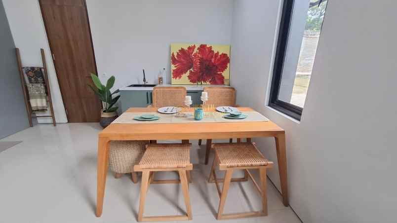 rumah cantik dekat pintu tol brigif