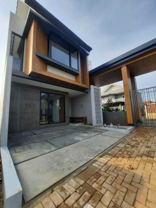 rumah cantik mewah minimalis free biaya di ciputat