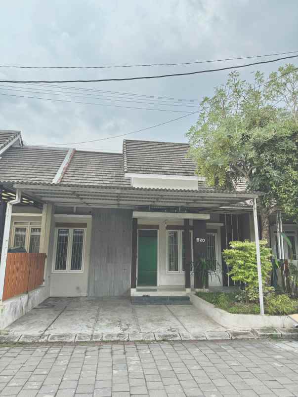 rumah cantik siap huni di banguntapan bantul