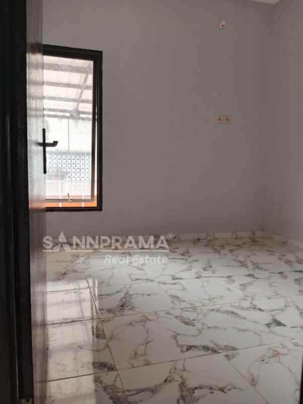 rumah cantik siap huni samasta citayam