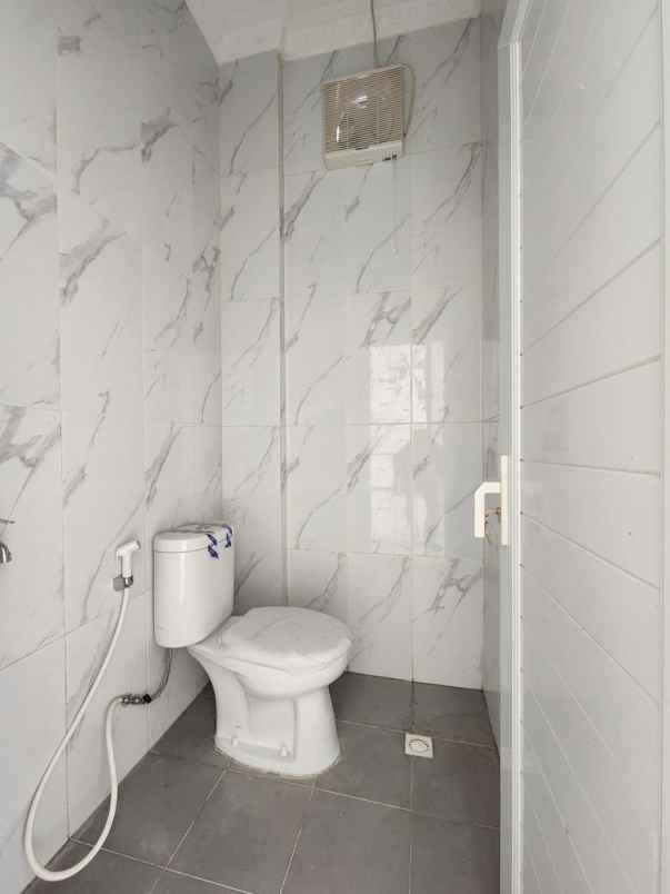 rumah classic 2 lantai di komplek pemda pekanbaru