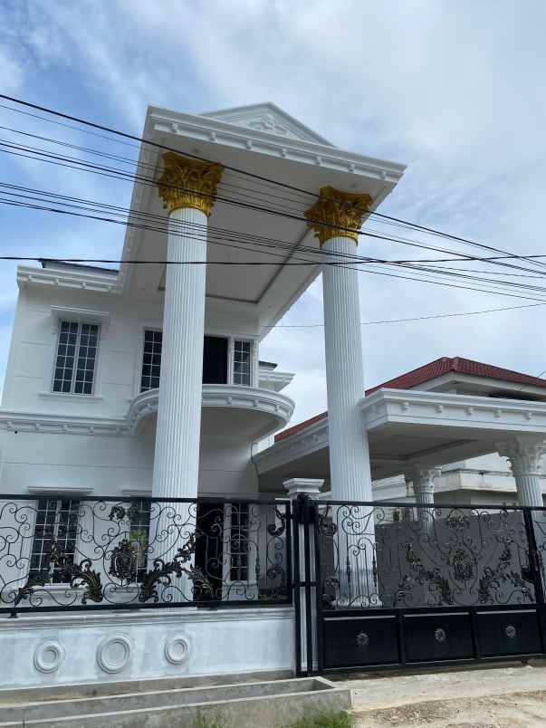 rumah classic 2 lantai di komplek pemda pekanbaru