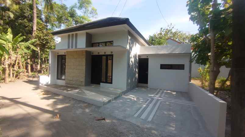 rumah cluster strategis asri nyaman