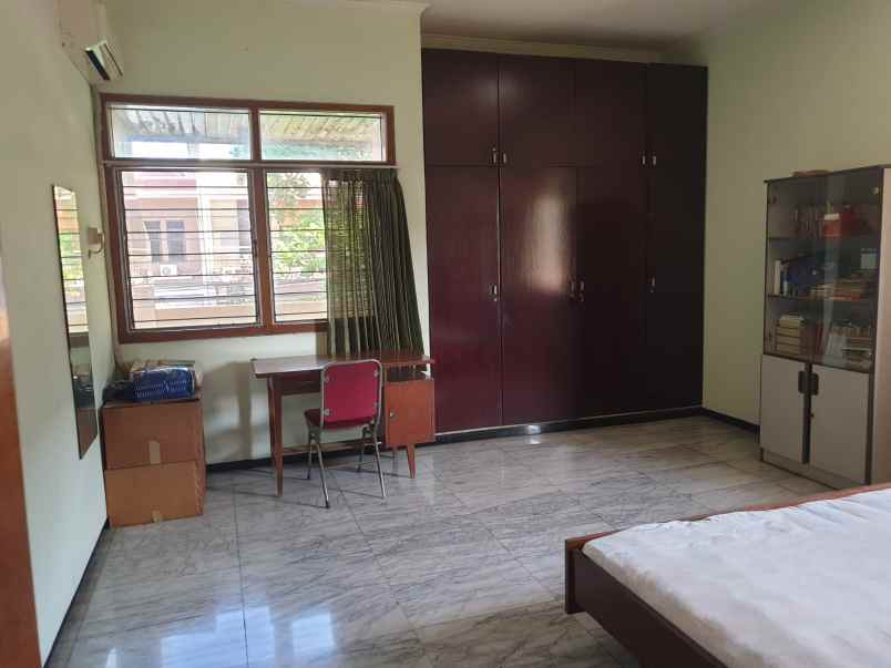 rumah darmo permai timur strategis