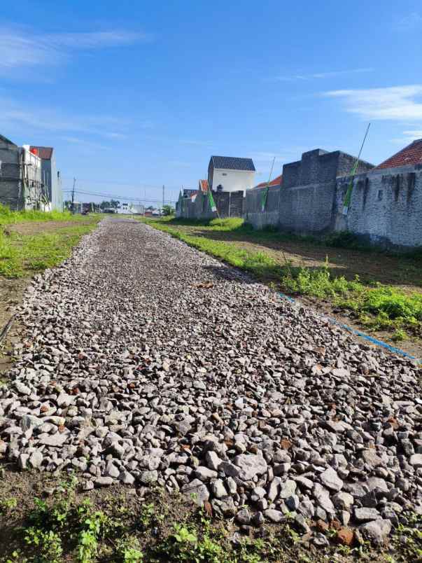 rumah dekat mall luwes gentan di duwet baki