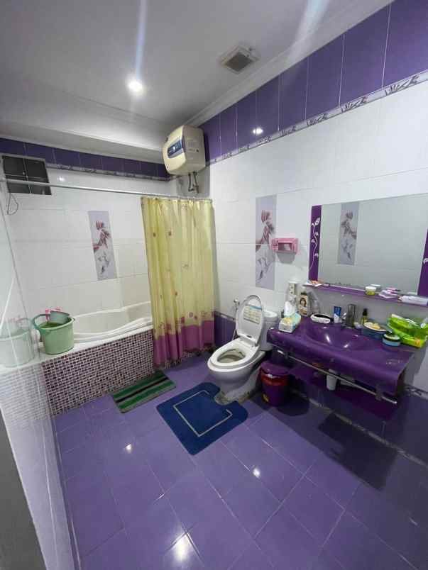 rumah deltasari indah dekat gedangan aloha juanda dvo