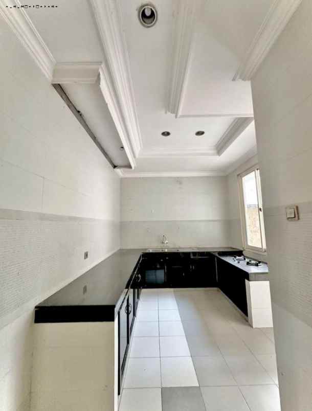 rumah dharmahusada megah permai strategis