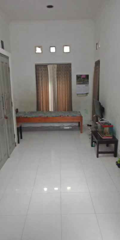 rumah di jl godean km 8 dalam perumahan