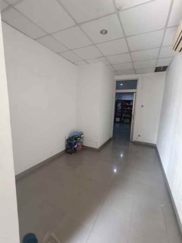 rumah di pancoran dijual