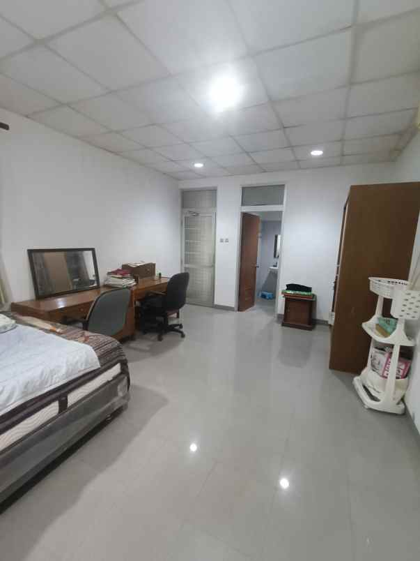 rumah di pancoran dijual