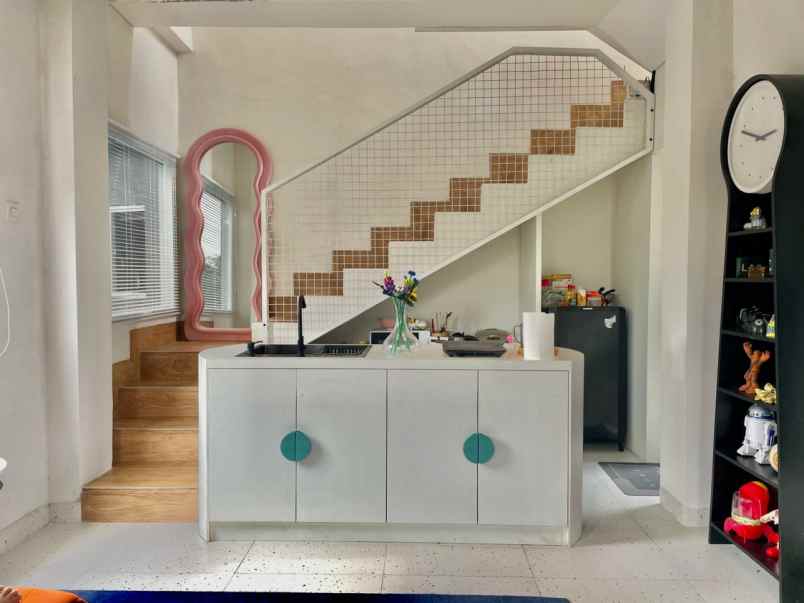 rumah fully furnished cisitu dago bandung