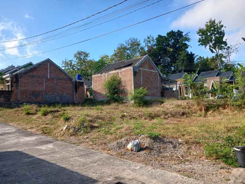 rumah futrisik lingkungan asri tajuk tasnim