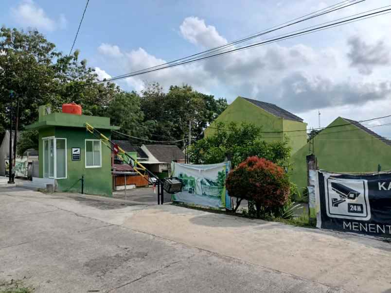 rumah futrisik lingkungan asri tajuk tasnim