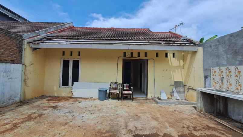 rumah graha taman bunga bsb city semarang