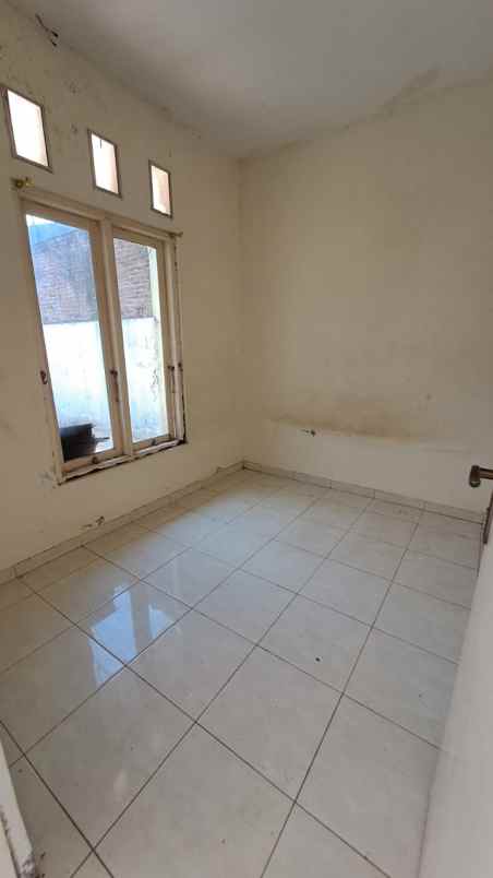 rumah graha taman bunga bsb city semarang