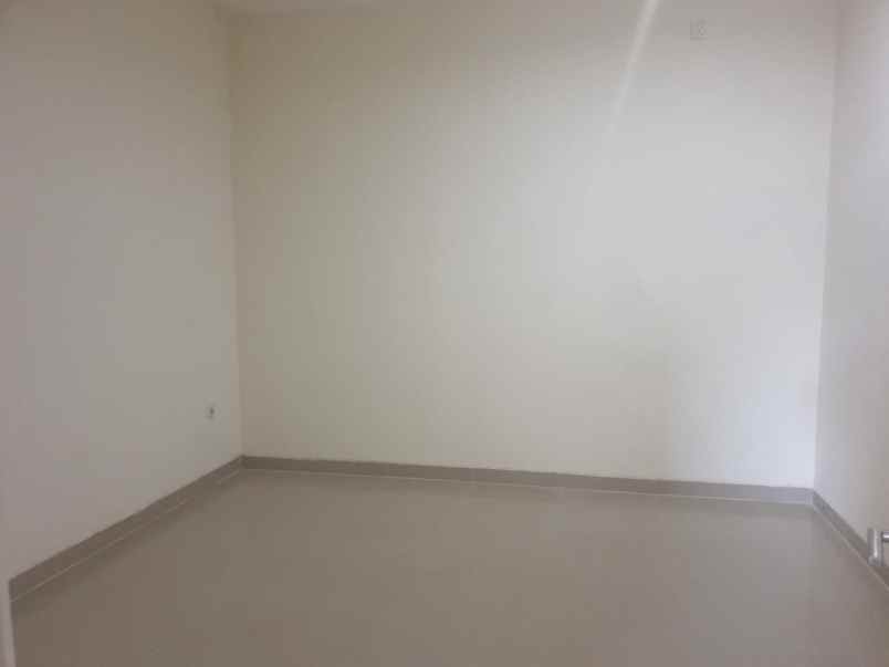 rumah griya asri pakuwon city new minimalis 2 lantai