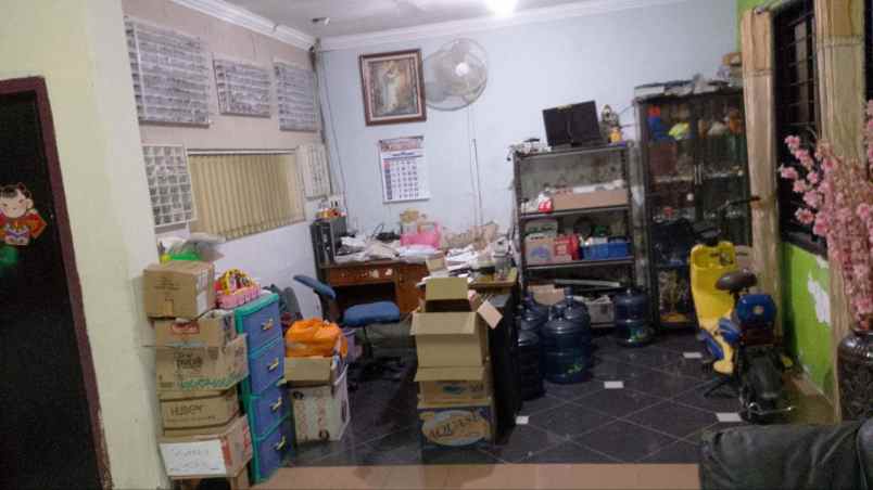 rumah hook hitung tanah rungkut menanggal