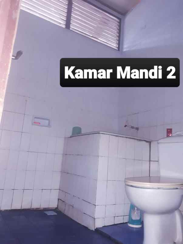 rumah hook luas tanah 875m2 di komplek arco sawangan